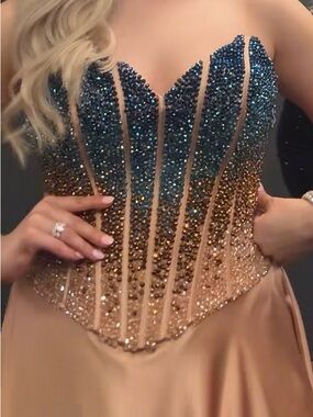 NWOT Johnathan Kayne stunning  Evening Dress worn in NYFW runway show